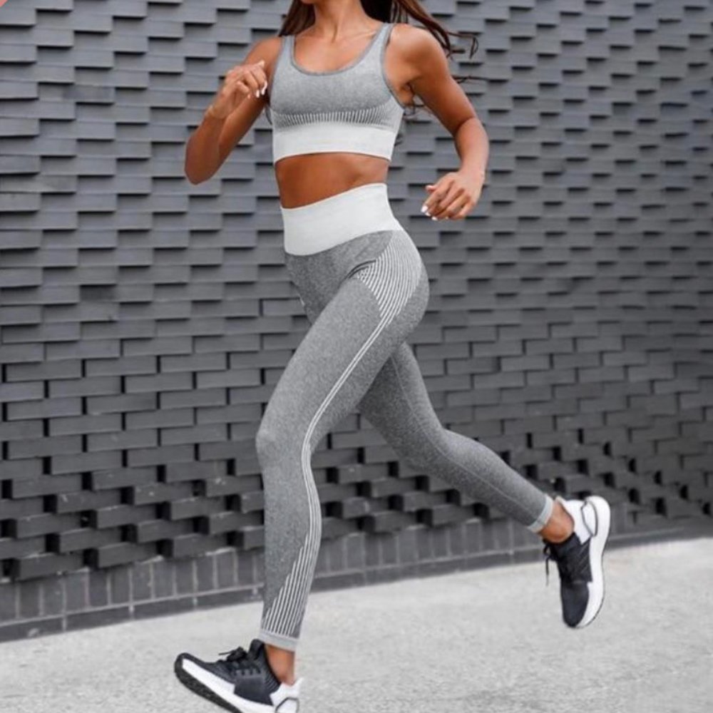 Berlin & Daughter " Run the City" Workout Set